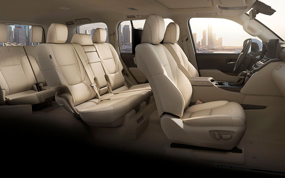 AN INTERIOR THAT’S BOTH COMFORTABLE AND CONVENIENT
